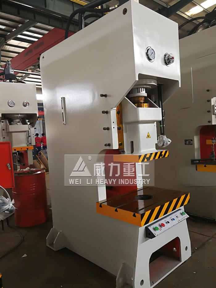 100噸高標(biāo)準(zhǔn)液壓沖床